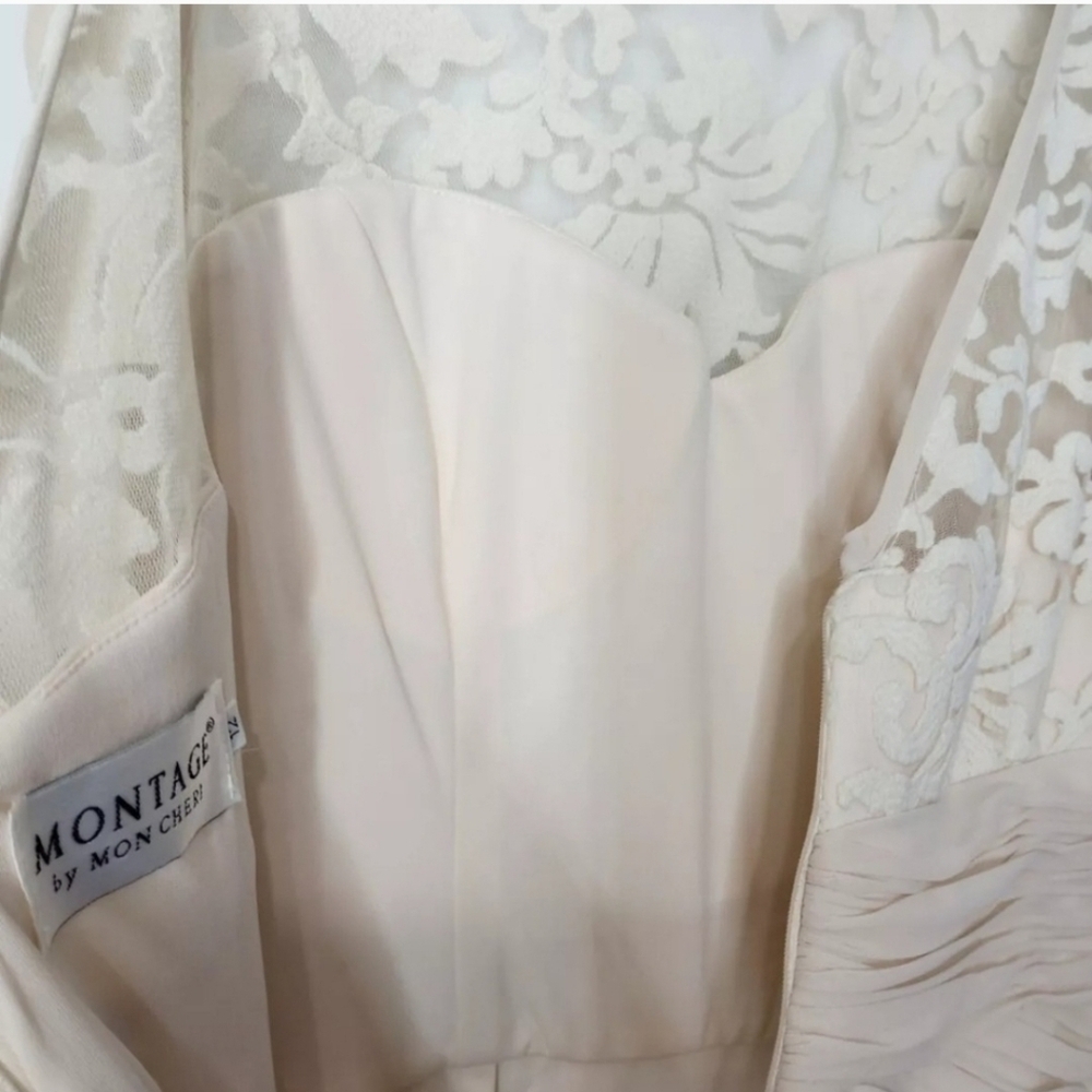 Elegant Cream Lace Dress - Picture 7 of 13